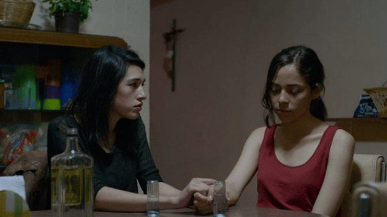 Ruth Ramos and Simone Bucio in The Untamed