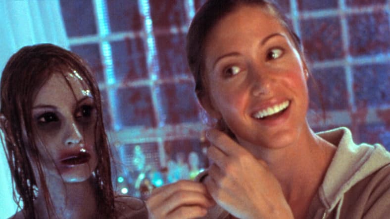 13 Ghosts - Shannon Elizabeth - 2001