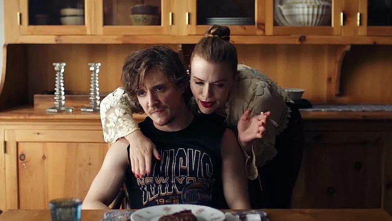 Kyle Gallner mother may i