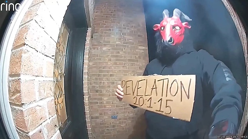 Stranger in a satanic mask surprises unsuspecting homeowners