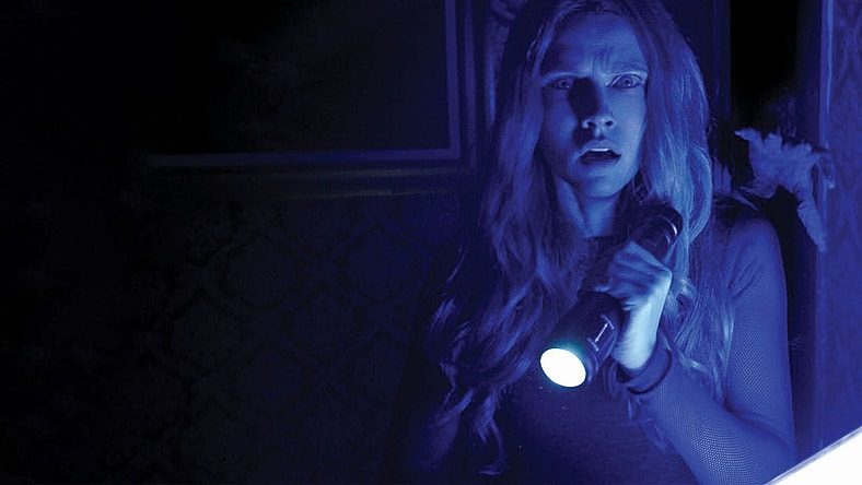 'Lights Out 2' Finally Flicks On After a Decade in the Dark!