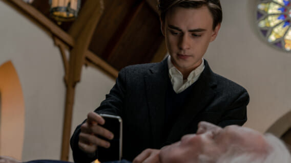mr harrigans phone  568x319 - 'Mr. Harrigan's Phone' Trailer: Stephen King, Netflix And Blumhouse Dial Up The Horror