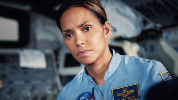 moonfall halle berry 8bf41fea2d8d49f9ab489bbd14f7cdfc 568x320 - An Outrageous Sci-Fi Thriller Is Destroying The Max Streaming Charts