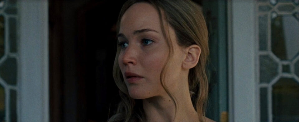 Mother foreboding 960x393 - Shocking Jennifer Lawrence Thriller Now On Paramount+ Is Perfect for October: 