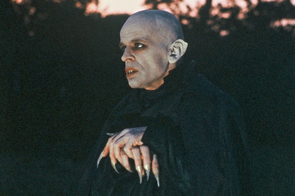 image 7 960x640 - Forgotten Vampire Movies By Legendary Directors