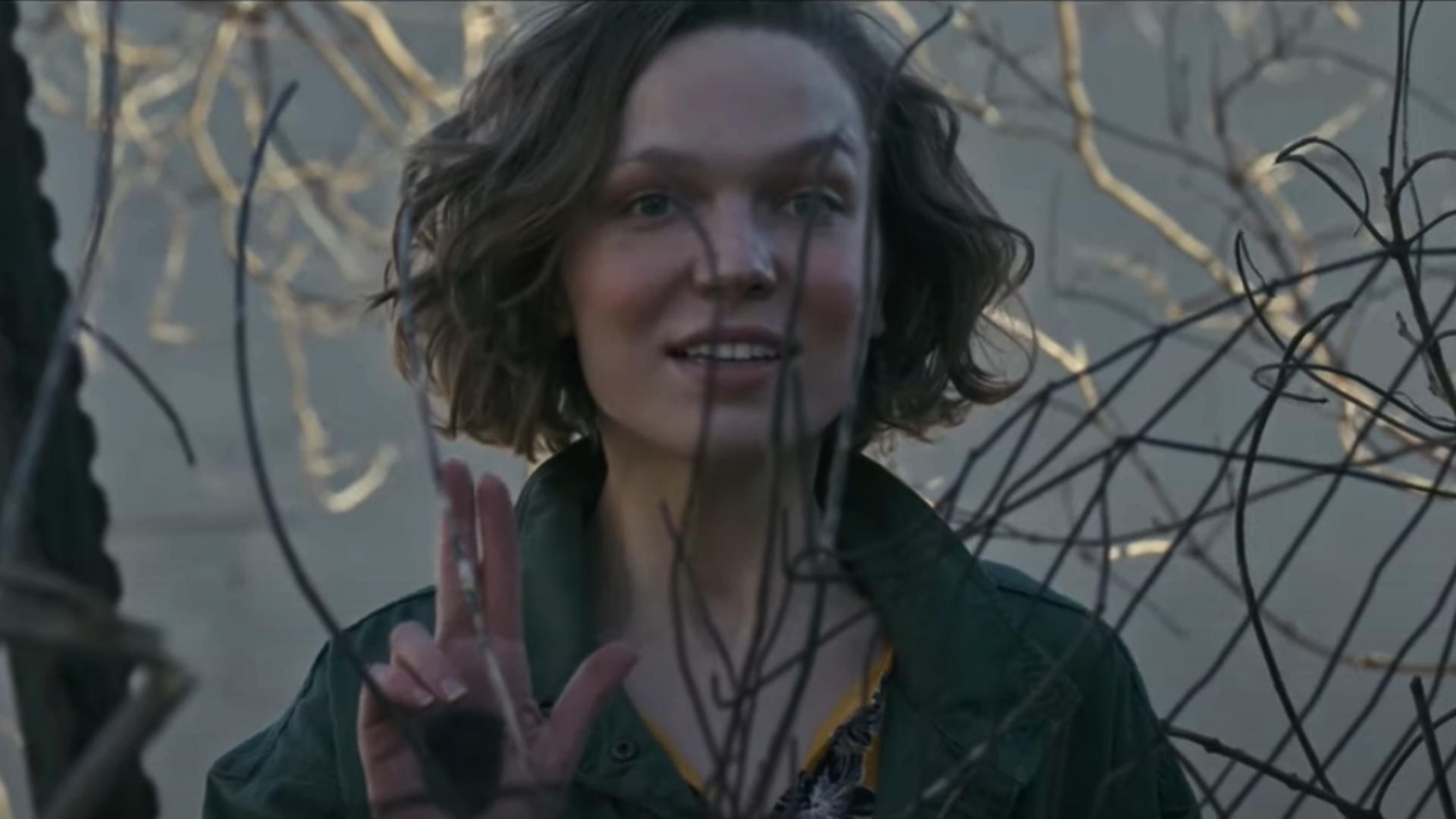 'Bag Of Lies' Exclusive Clip: What Does She Want?