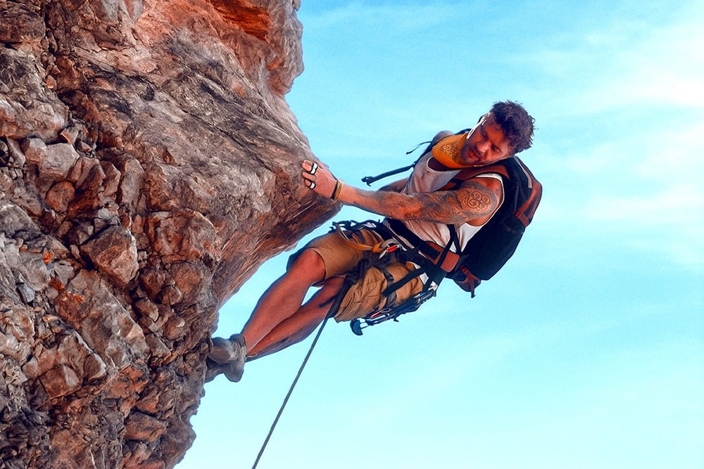 REACH-RYAN-PHILLIPPE-FIRST-LOOK Ryan Phillippe Climbing Thriller