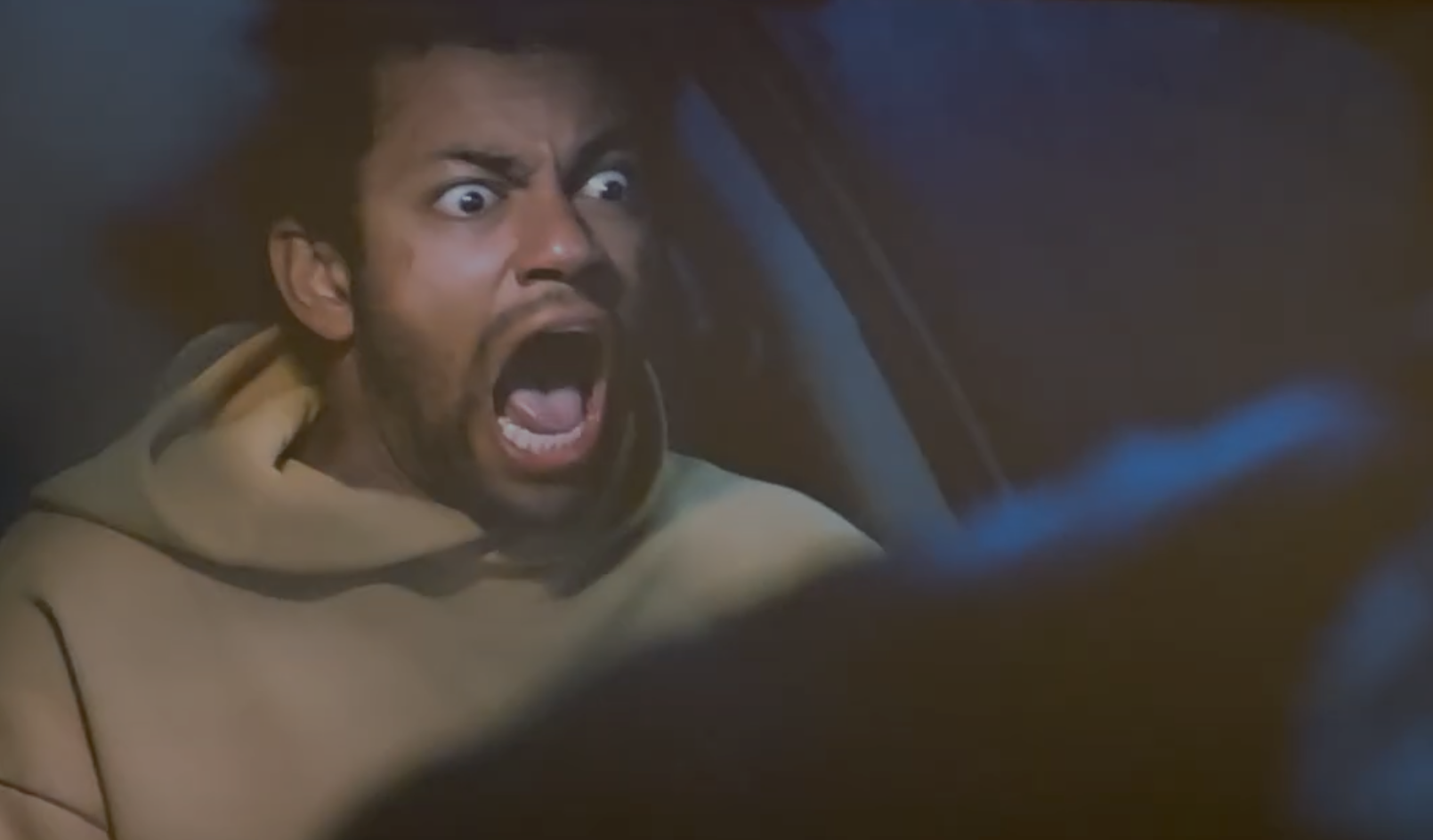 Paramount’s ‘Passenger’ Trailer Finally Scares Its Way Online