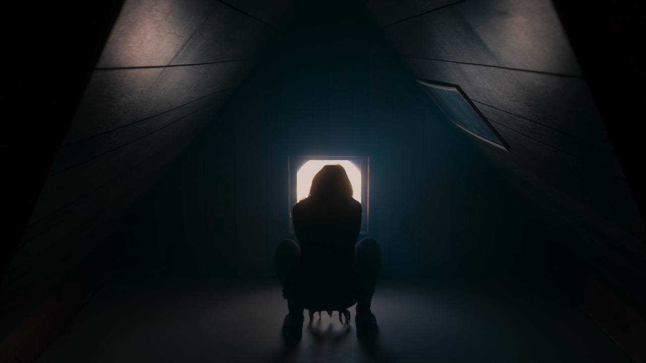 ‘My Best Friend’s Dead’ Trailer Reminds that Some Friendships Never Die