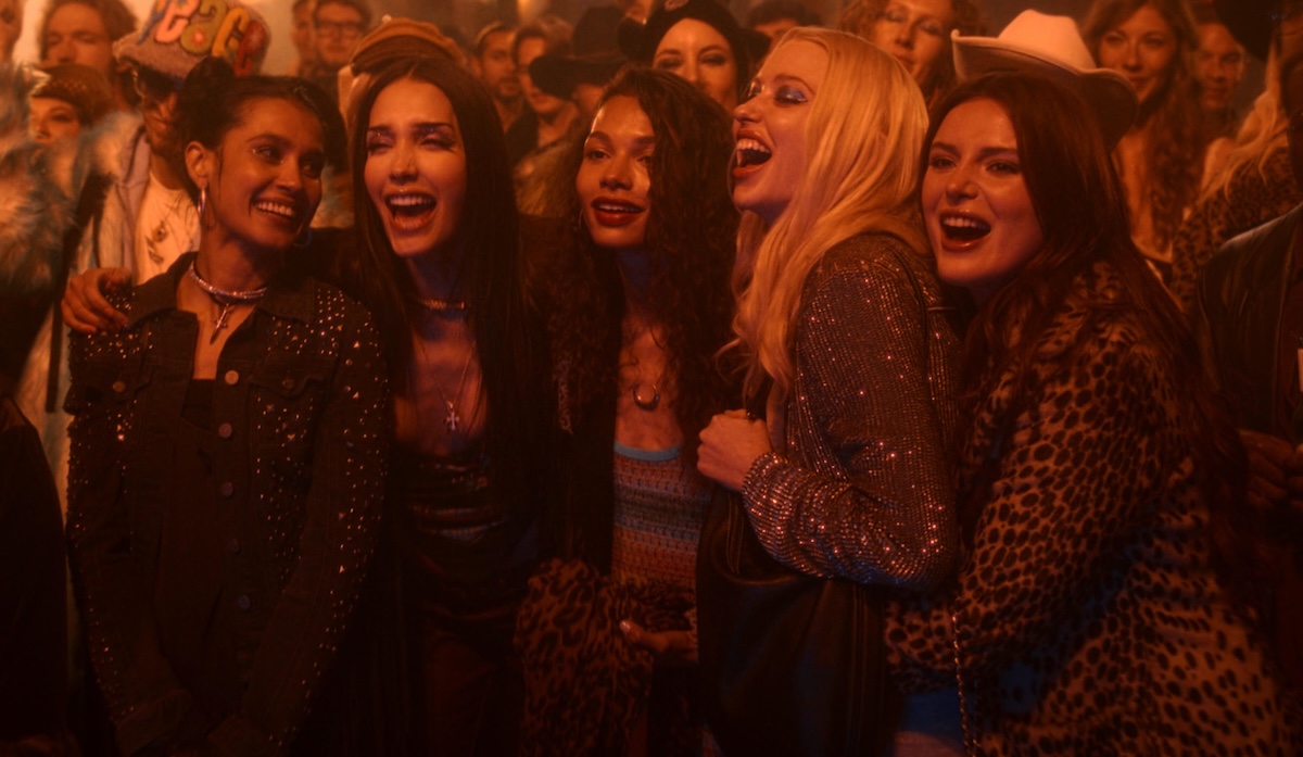 Bella Thorne &amp; Izabel Pakzad Talk About What Makes ‘Find Your Friends’ Different From Other Horror Movies [Video]