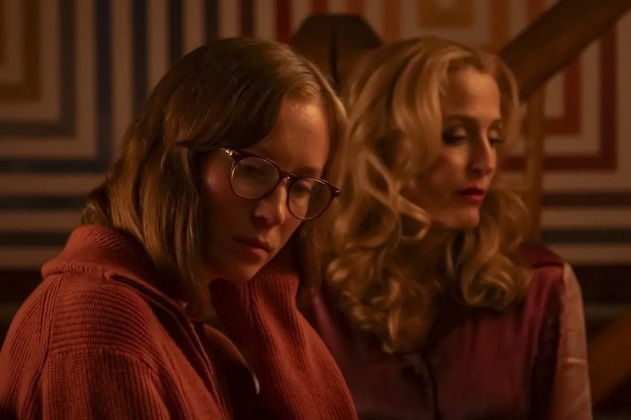 Gillian Anderson Had a Panic Attack While Watching “Blood Day” Scene for ‘Teenage Sex &amp; Death at Camp Miasma’